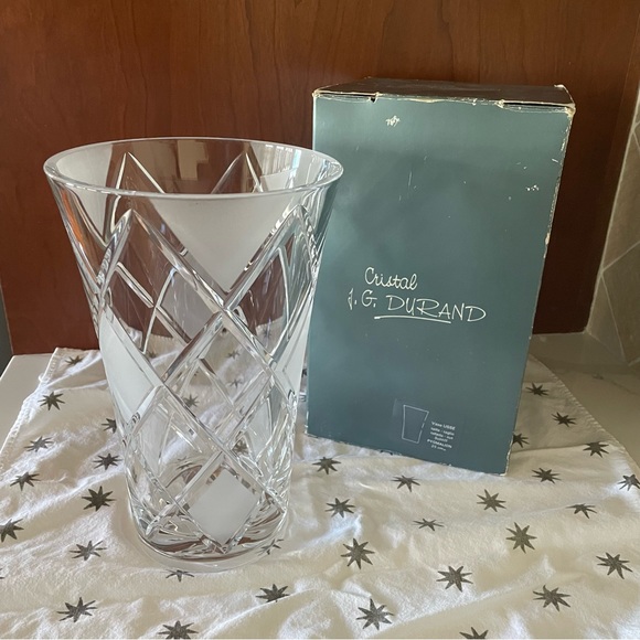 J.G. Durand “Pygmalion” Lead Crystal 25cm (10”) Vase - 62510 Arques France - Picture 10 of 17